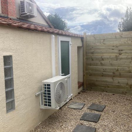 Maisonnette Neuve Avec Jardin Privatif Saran Exterior photo